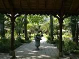 Blick aus Wartepavillion zum grossen Kurhaus